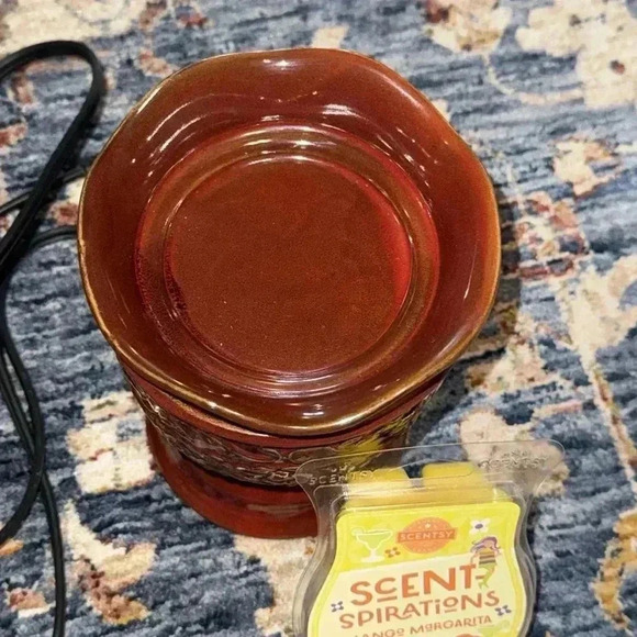 Scentsy Authentic Roma Full Size Wax Warmer & Mango Margarita Wax Bar 2PC BUNDLE - Picture 4 of 11